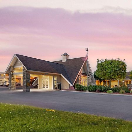 Best Western Plus Plattsburgh Ngoại thất bức ảnh