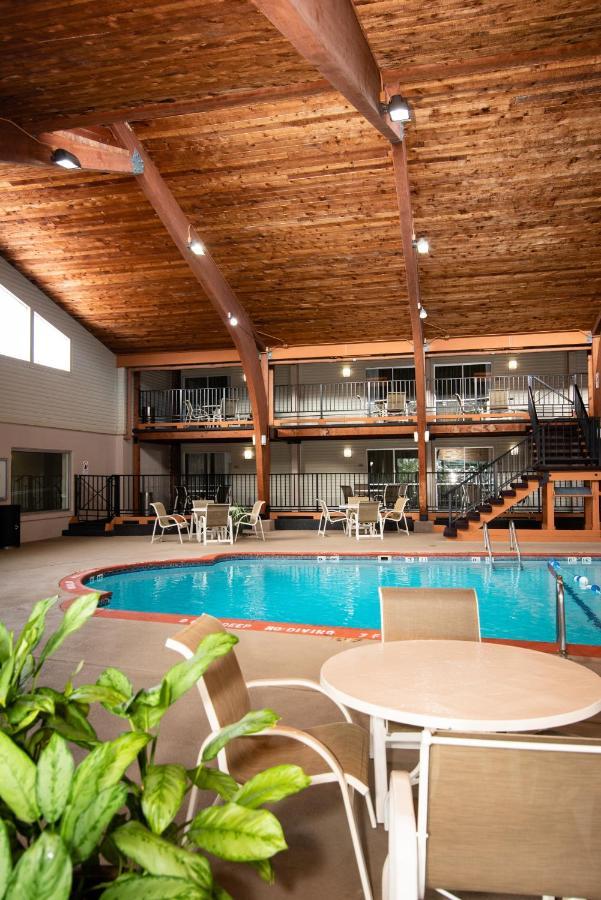 Best Western Plus Plattsburgh Ngoại thất bức ảnh