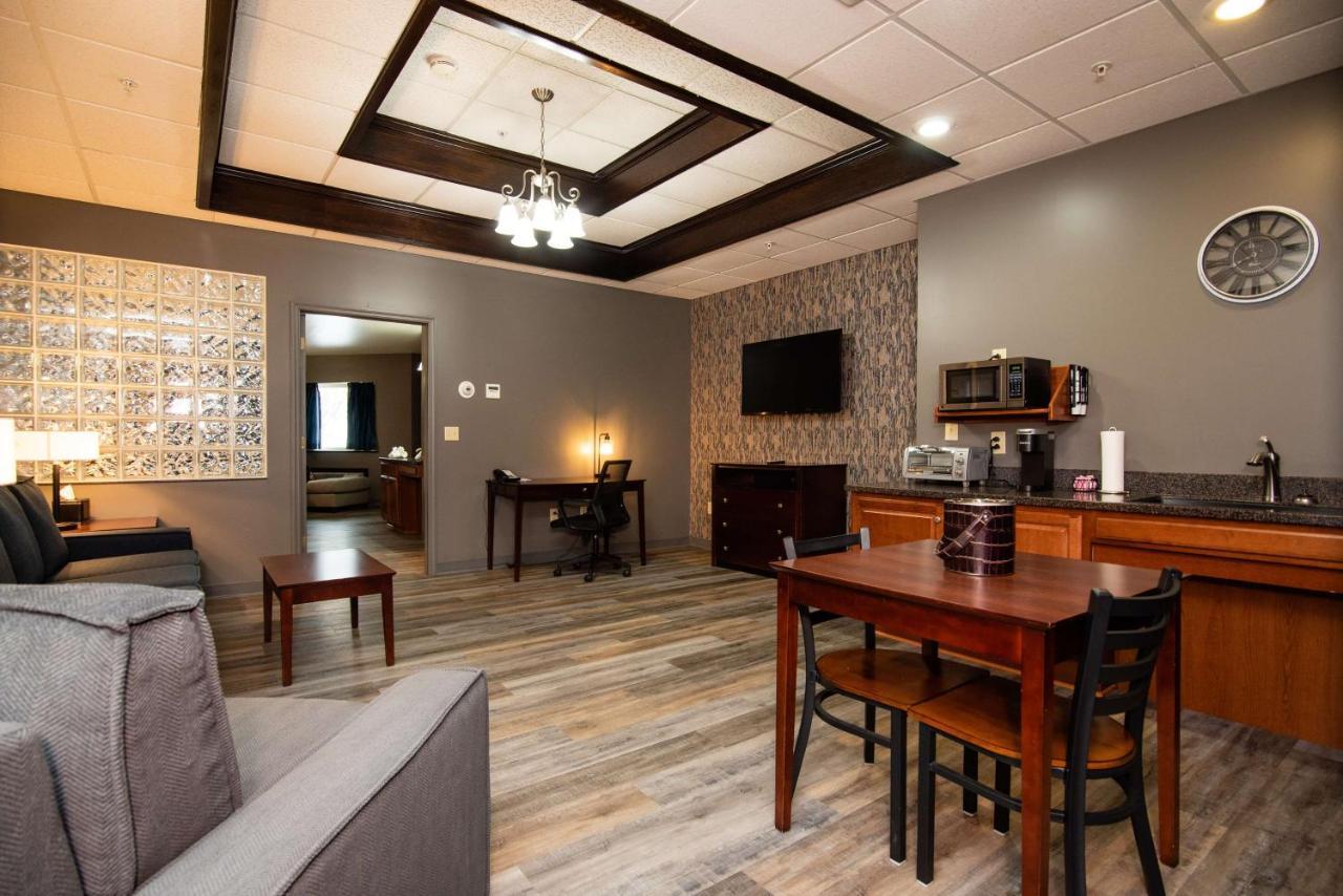 Best Western Plus Plattsburgh Ngoại thất bức ảnh