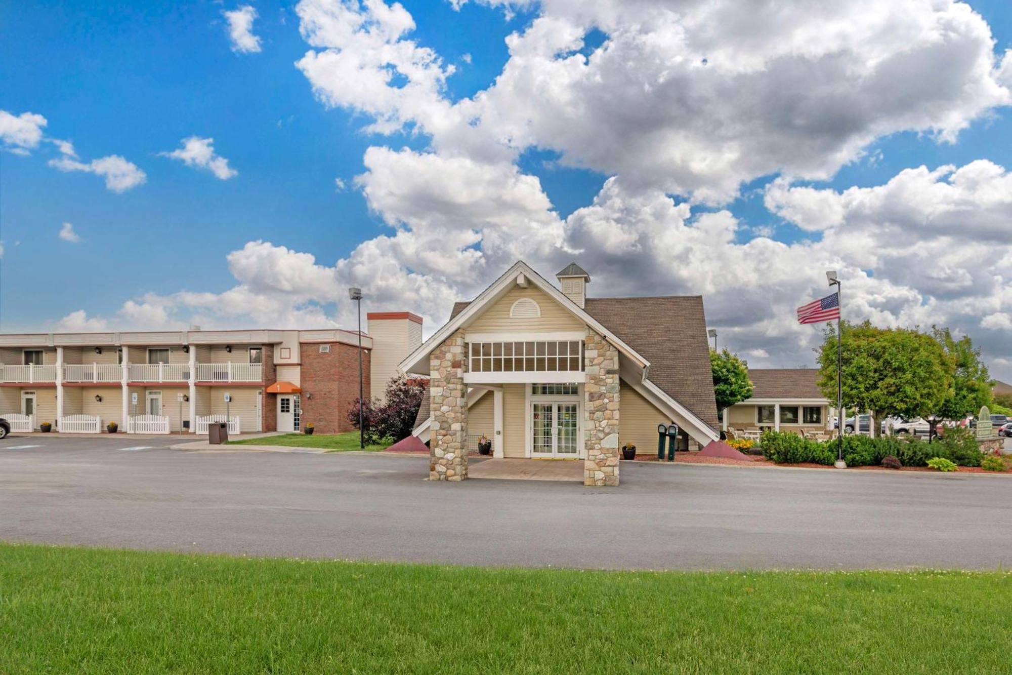 Best Western Plus Plattsburgh Ngoại thất bức ảnh