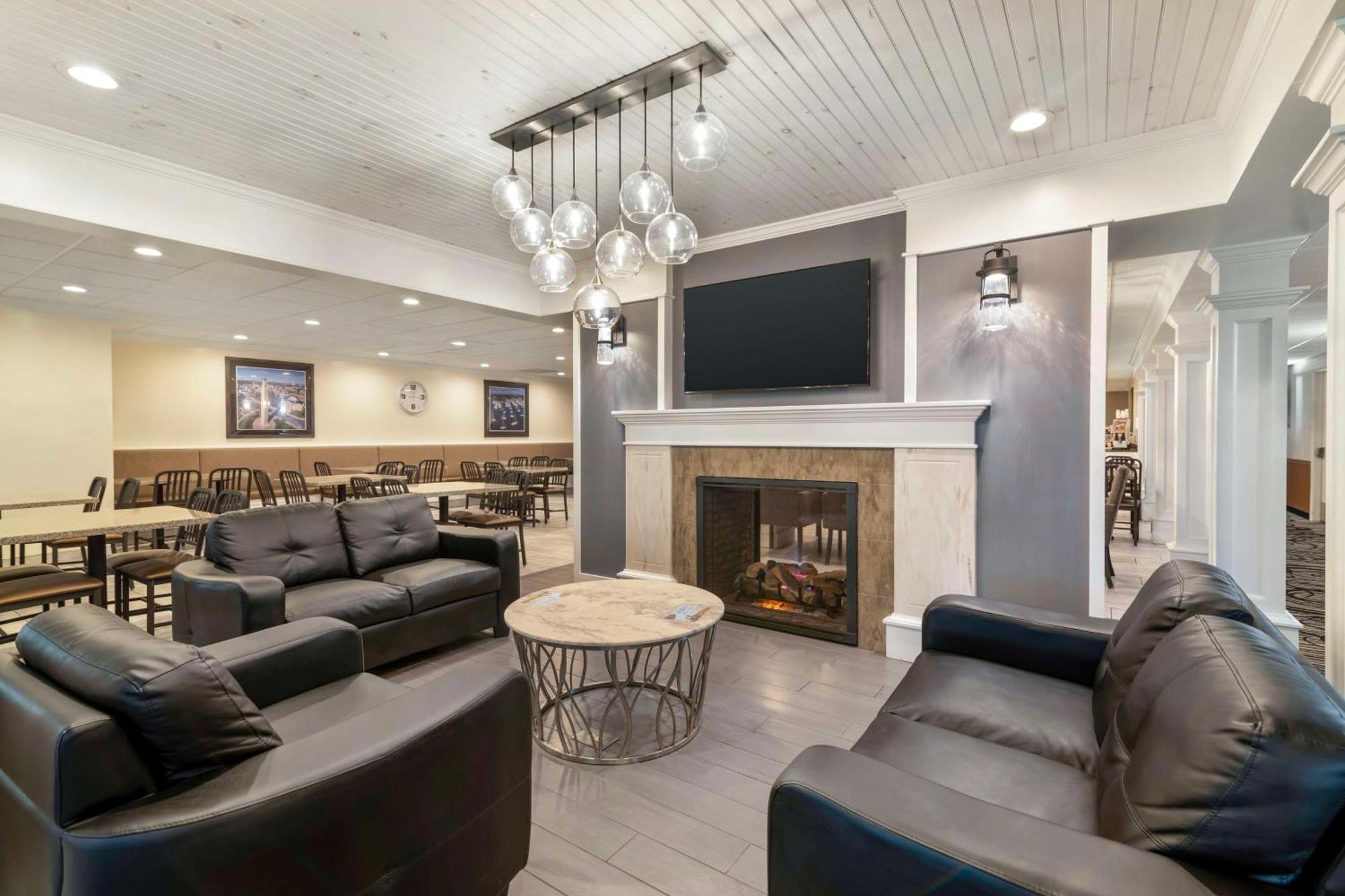 Best Western Plus Plattsburgh Ngoại thất bức ảnh