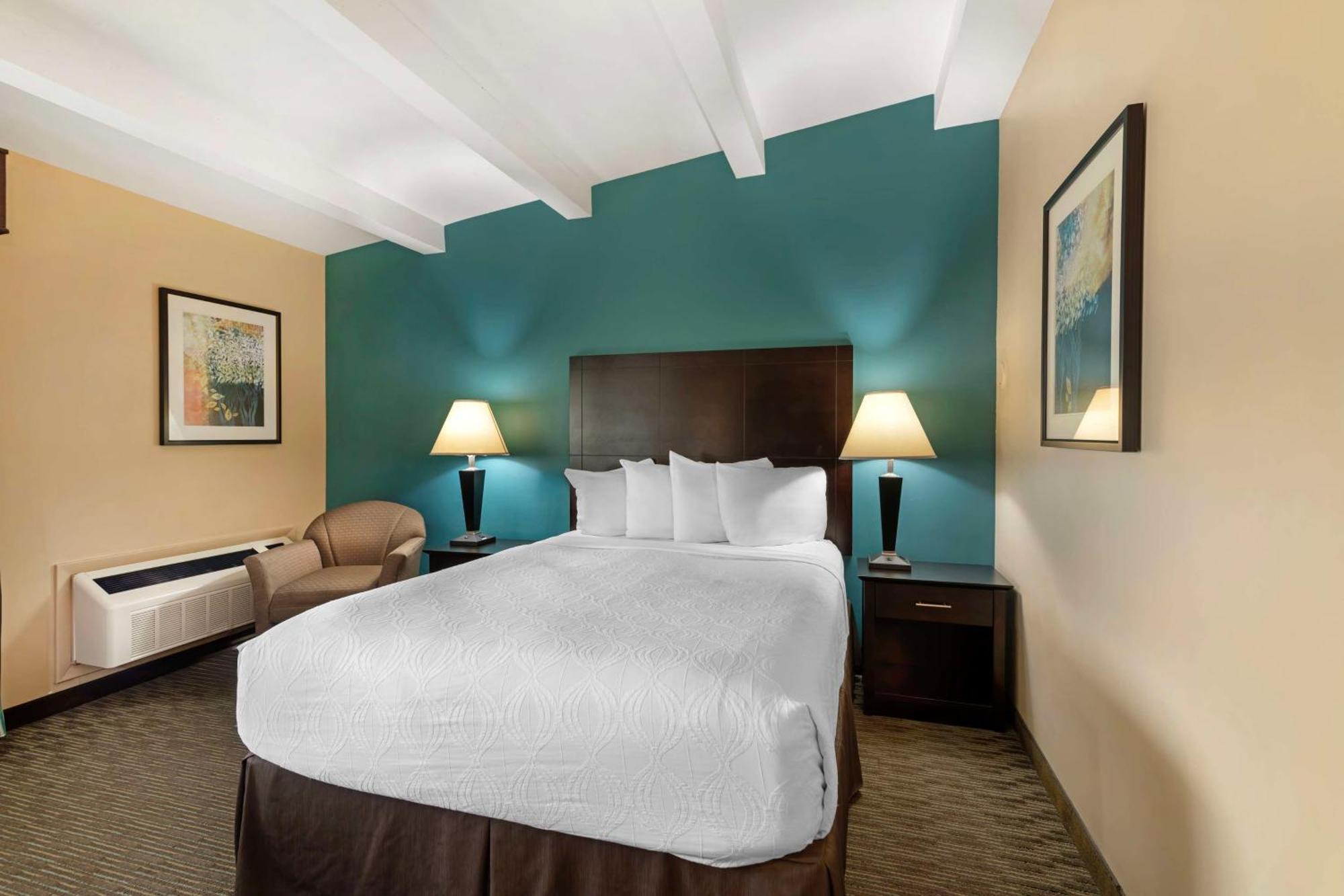 Best Western Plus Plattsburgh Ngoại thất bức ảnh
