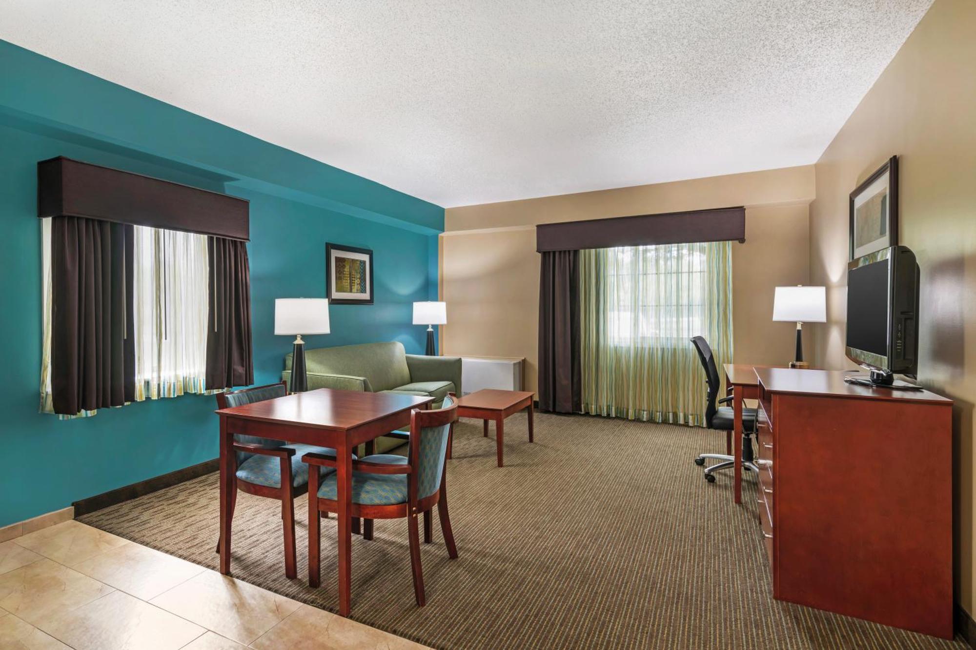 Best Western Plus Plattsburgh Ngoại thất bức ảnh
